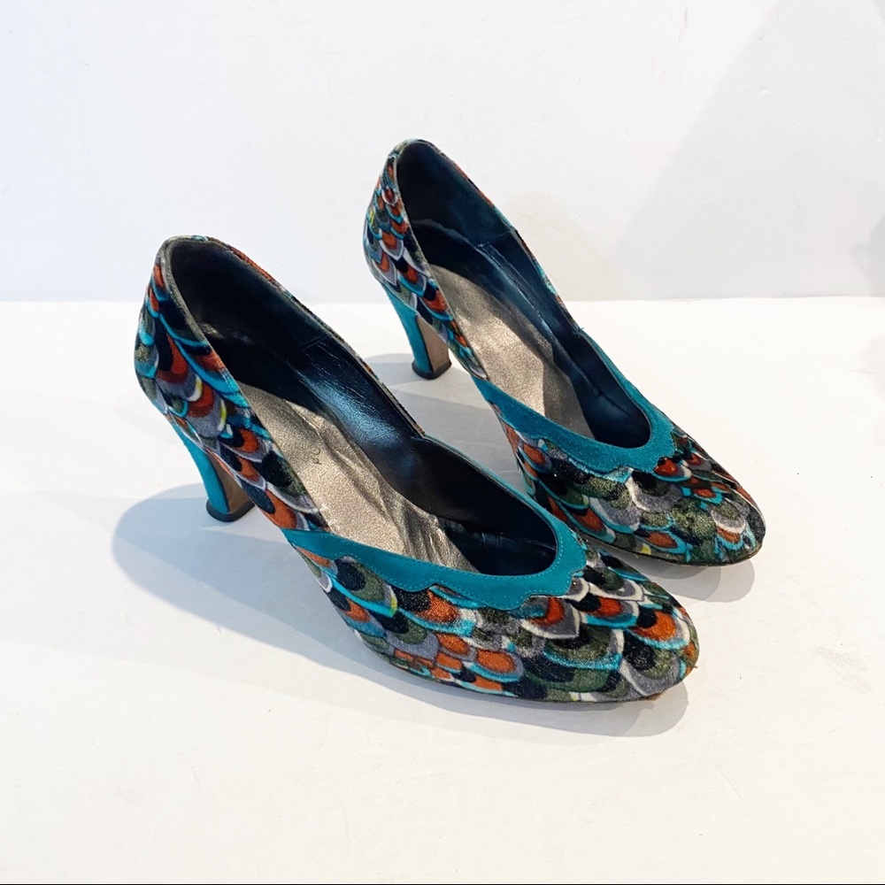 Lulu Guinness Retro Velvet Peacock Heels Sz 8